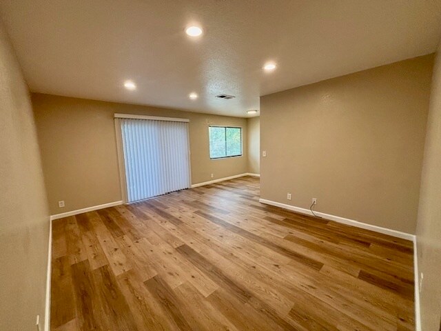 Photo - 1 bed 1 bath Condo in Benicia -- AVAILABLE...