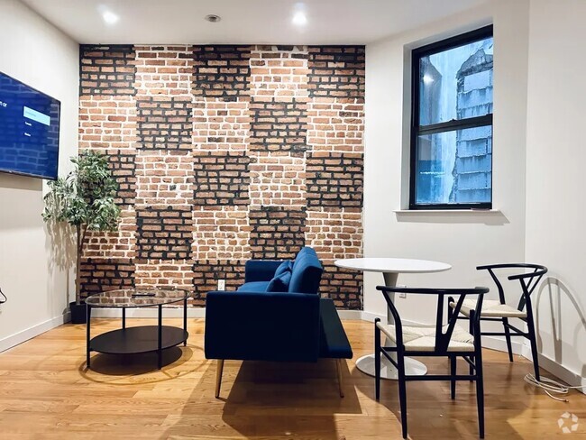 Building Photo - Furnished room/NOT APARTMENT Unit 2