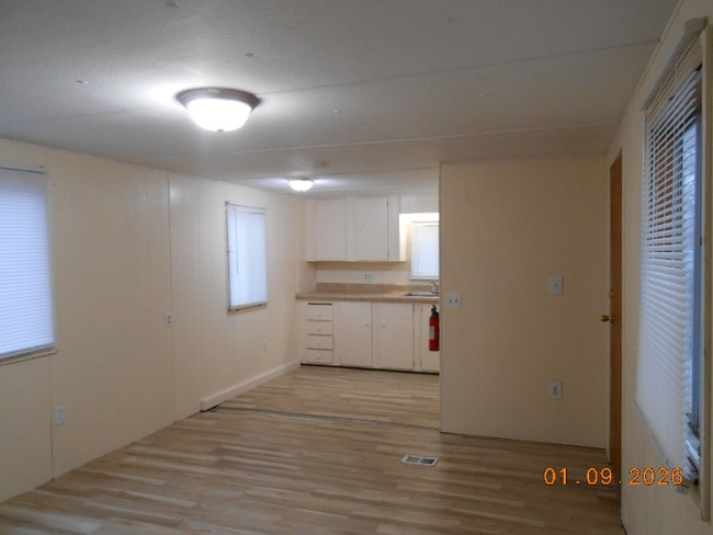 Building Photo - 430 N C St