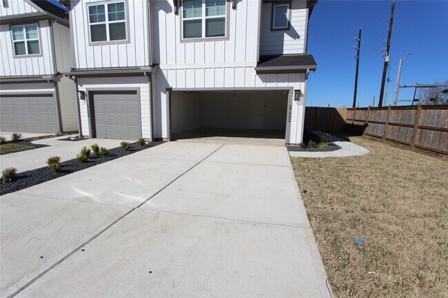 Photo - 27802 Western Crk Ct