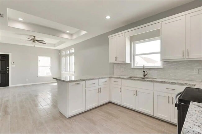 Photo - 10 Downing Ave Unit 2