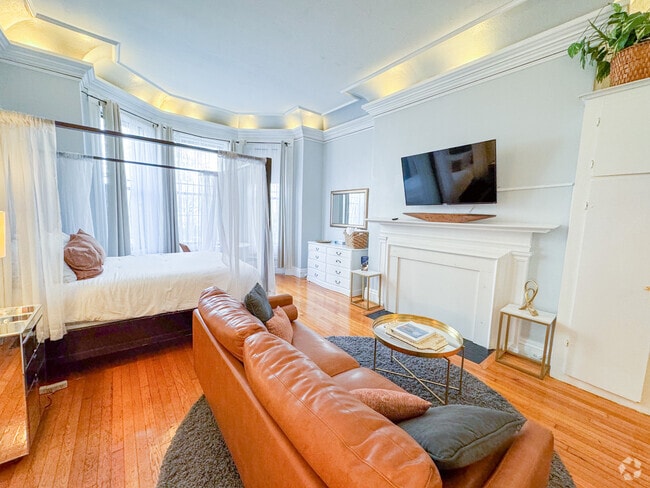 Building Photo - 337 Beacon St Unit #2 Rental