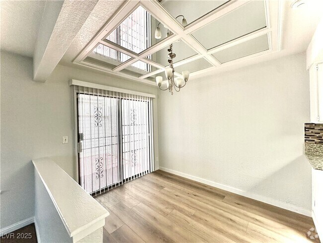 Building Photo - 2112 Venus Ave Unit A Rental