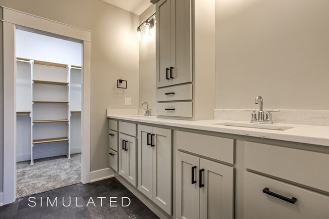 Photo - Luxury Townhome