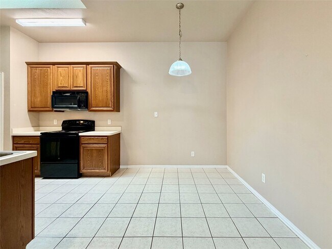 Photo - 1506 Poinsettia Blvd