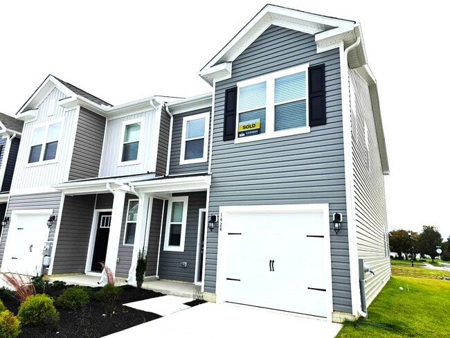 Photo - 1424 Sugarplum Ln