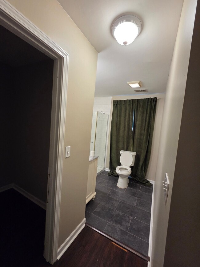 Photo - 1022 Ashby Grove SW