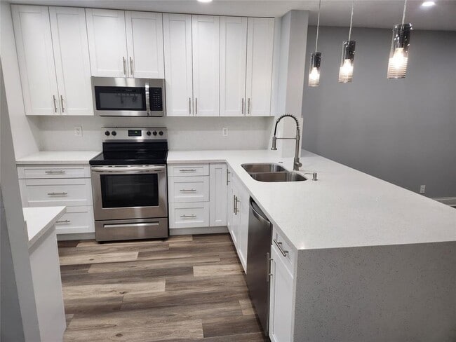 Photo - 3667 Carambola Cir N