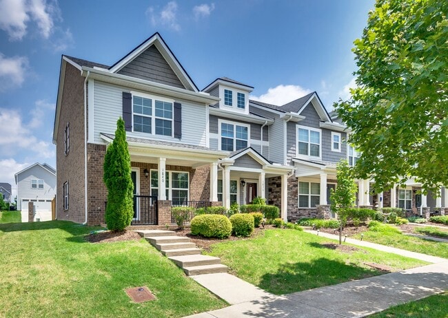 Photo - 1840 Riverbirch Ln Townhome
