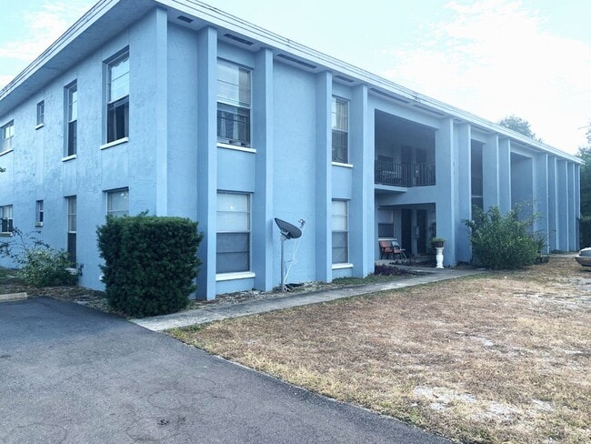Building Photo - P167 - LMB #108 Unit P167 - LMB - 2202 57th St S, #108