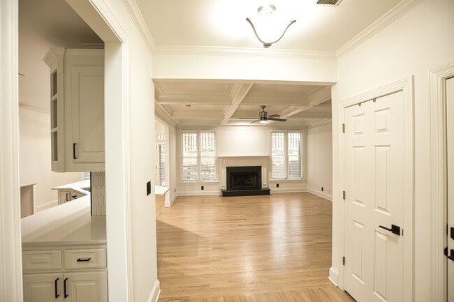 Photo - 3097 Hudson Way