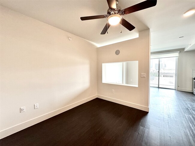 Photo - 3120 Smith St Unit 306