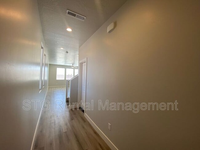 Photo - 1113 S 4380 W