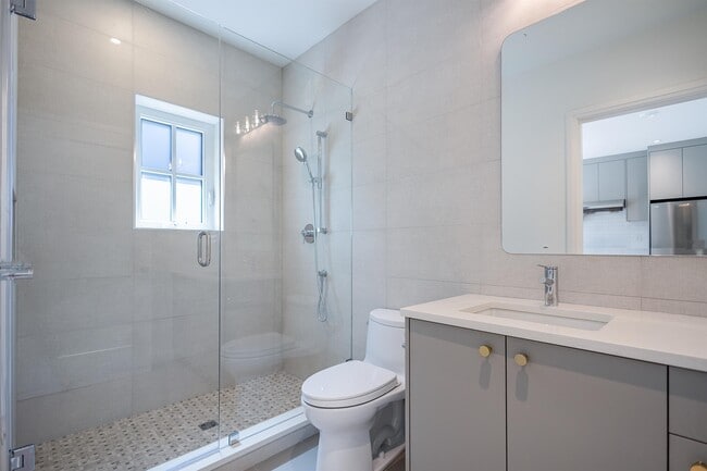 Photo - 3887 W 15th Ave