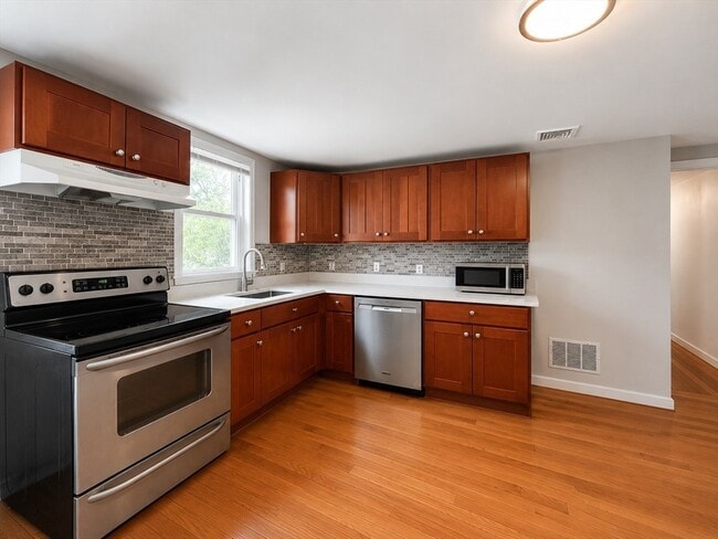 Photo - 803 Boylston St Unit B