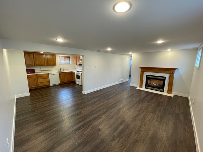 Photo - 222 E Center St