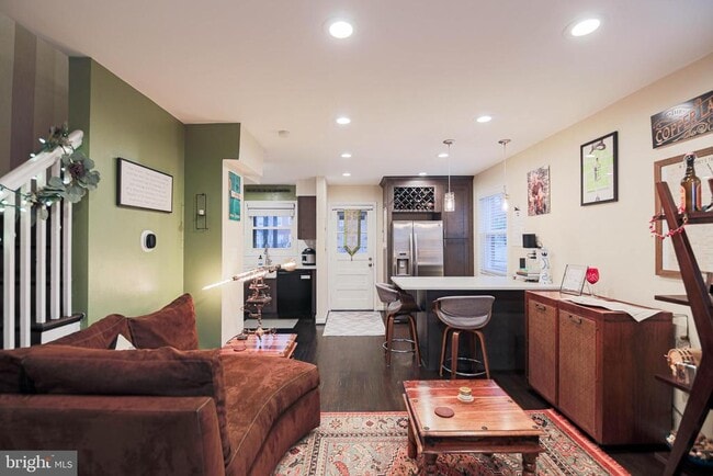 Photo - 718 S Payne St