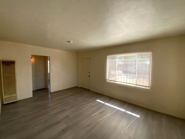 Photo - 2 Bedroom Single Story Home Available Near...