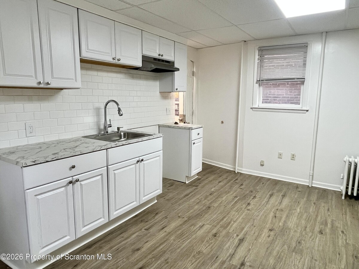 Photo - 416 W Lackawanna Ave