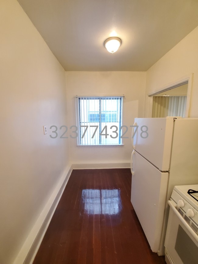 Photo - 648 N Hobart Blvd Unidad 14