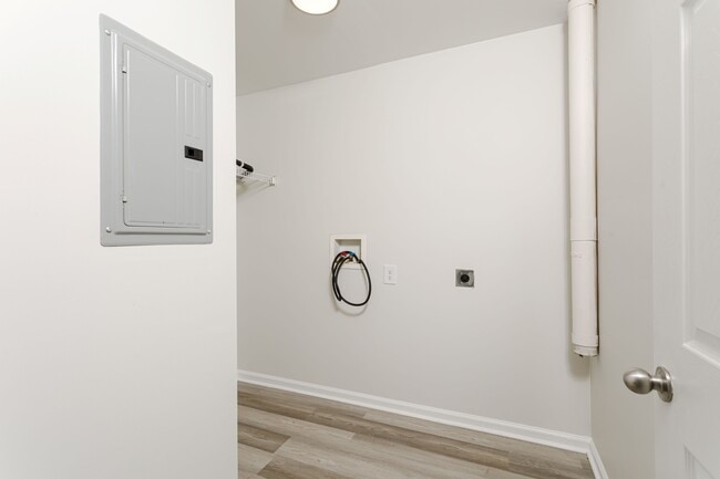 Hollin Ct 1 bedroom