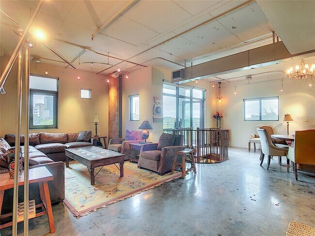 Photo - 10 N Summerlin Ave Unit 30