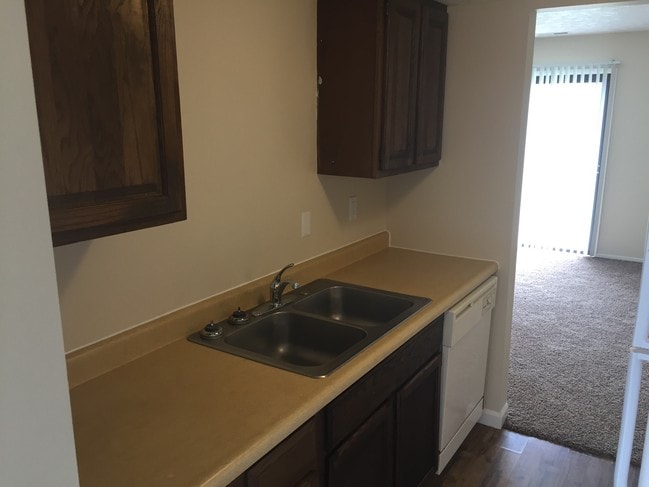 Photo - Ashbrook Manor Townhouses