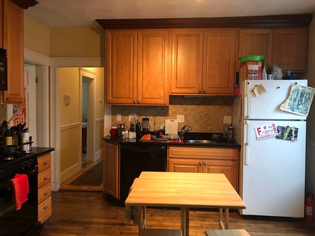 Photo - 21 Lewis St Unit 3