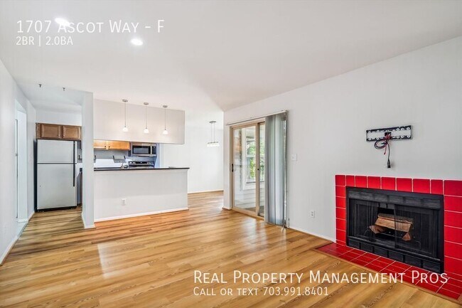 Photo - 1707 Ascot Way Unit F