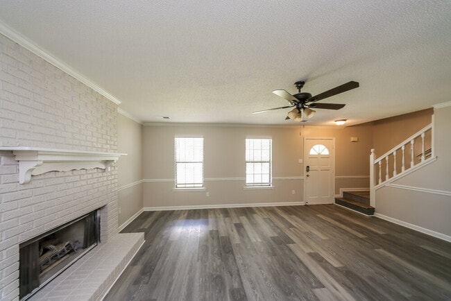 Photo - 7333 Eastover Blvd