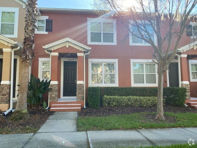 Building Photo - 3 bedroom, 2.5 bathroom townhouse in Water...