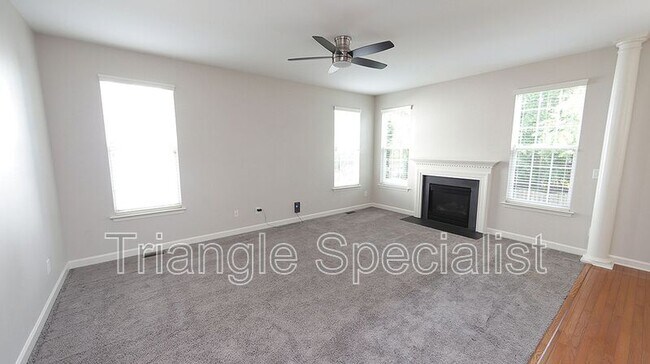 Photo - 614 Redford Pl Dr