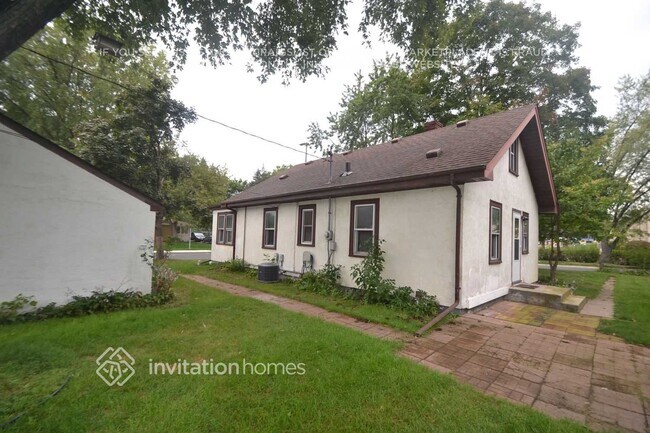 Photo - 4500 Ewing Ave N