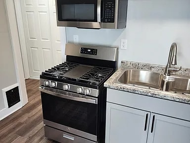 Photo - 83 Grand Ave Unidad 4