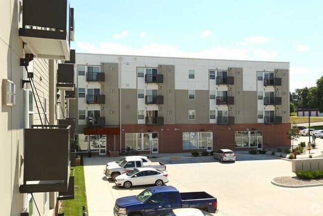 Badlands Apartments II