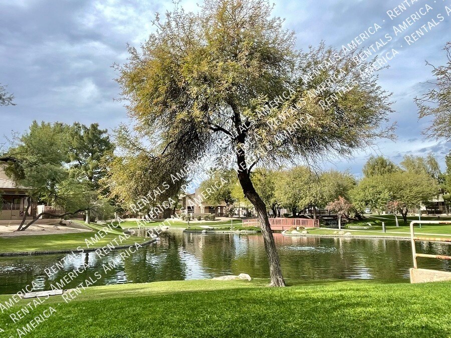 Photo - 2000 W Periwinkle Way