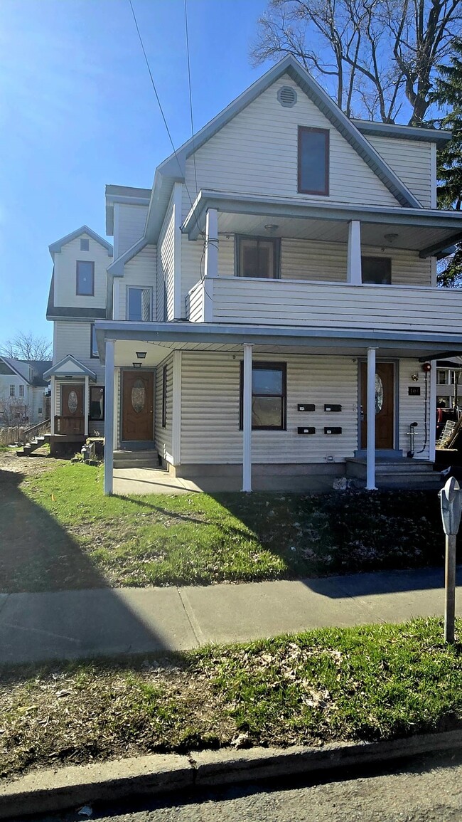 Building Photo - 106 Madison Ave Unit 1