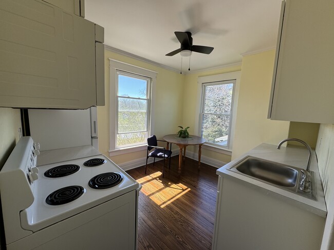 Photo - 107 Westover Blvd Unidad B