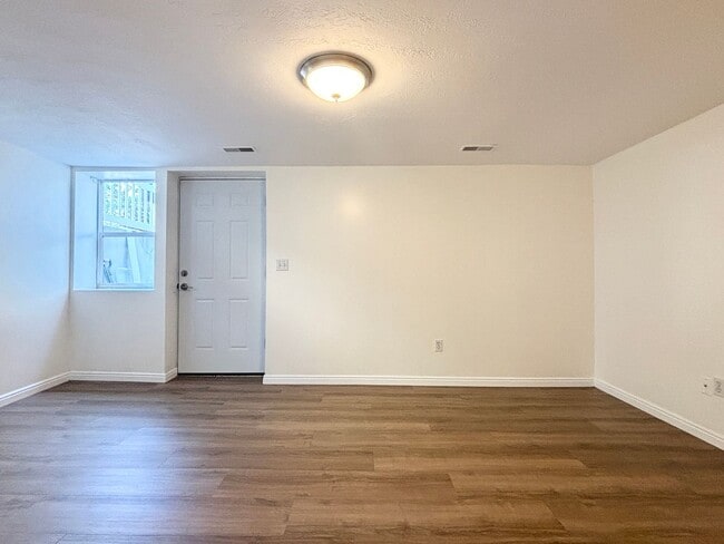 Photo - 2028 Sunnyside Ave S Unit B