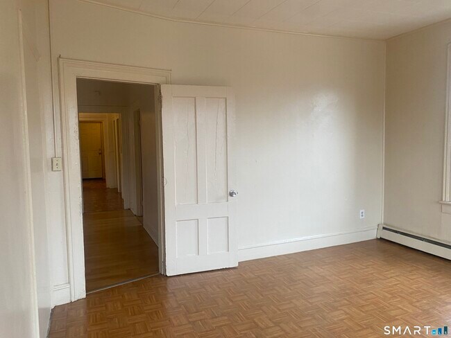 51 Grand St
