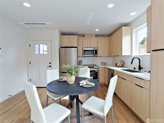 Photo - 6918 Flora Ave S