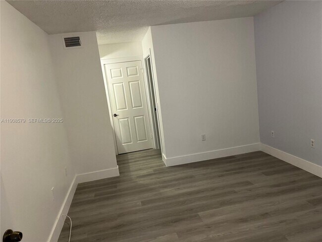 Photo - 455 NE 210th Cir Terrace Unit 10418