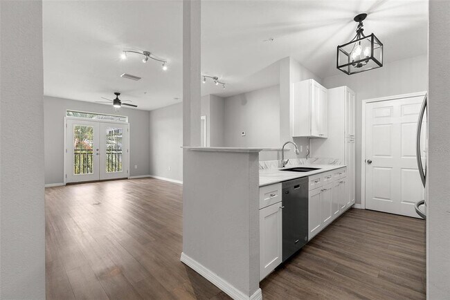 Photo - 4221 W Spruce St Unidad 1309