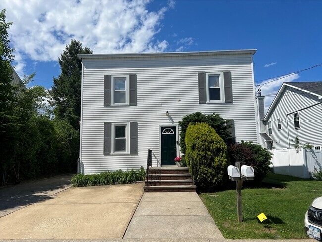 Building Photo - 32 Walters Ave Rental
