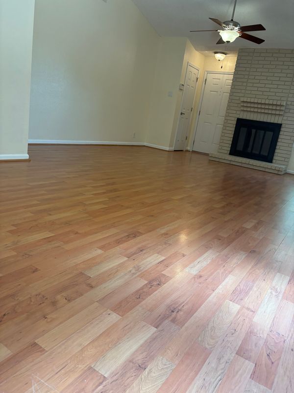 Photo - 703 Meadow Gate