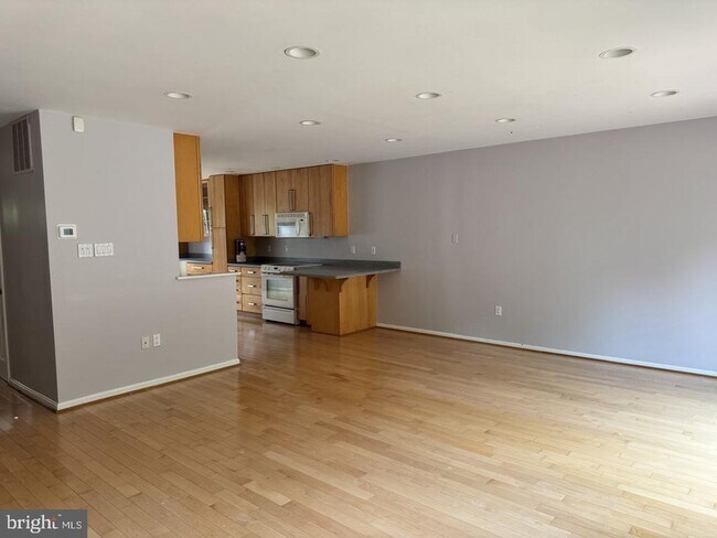 Photo - 7525 Coddle Harbor Ln