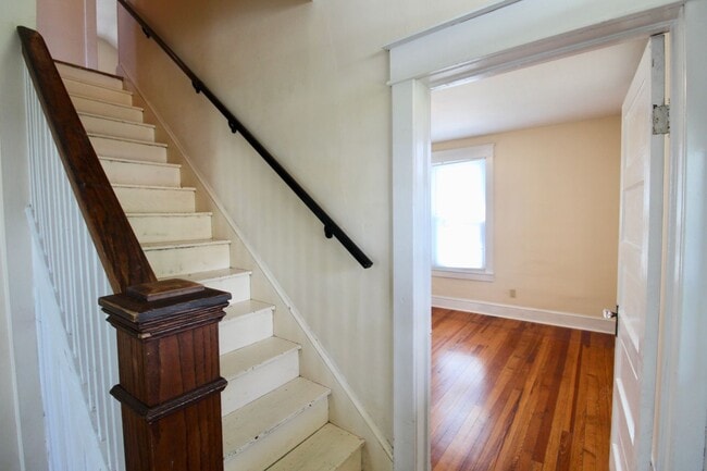 Photo - 281 Green St