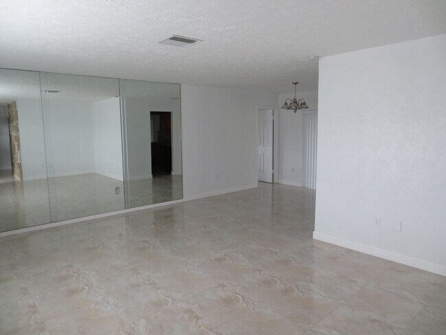Photo - 1283 Anhinga Dr