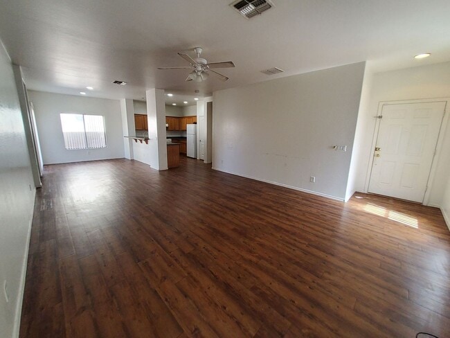 Photo - Tolleson 4 Bedroom