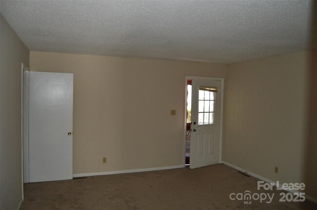 Photo - 221 Kelly St Unit 3